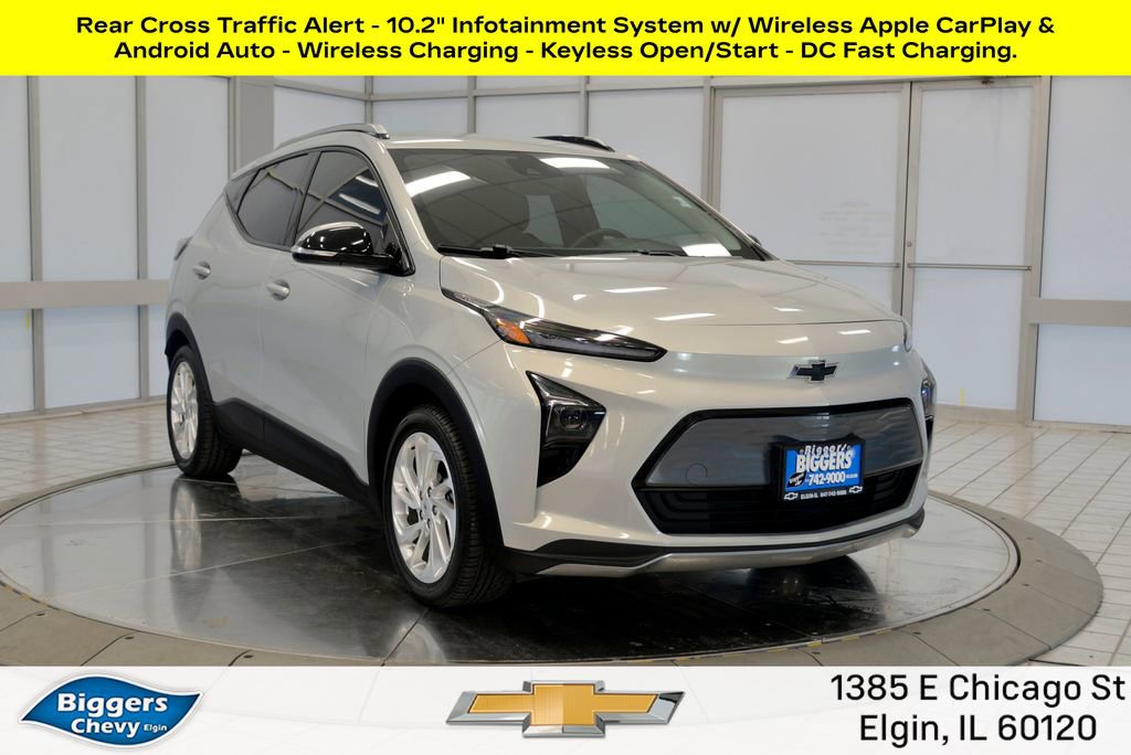 Used 2023 Chevrolet Bolt EUV LT w/ Driver Confidence Package image 1
