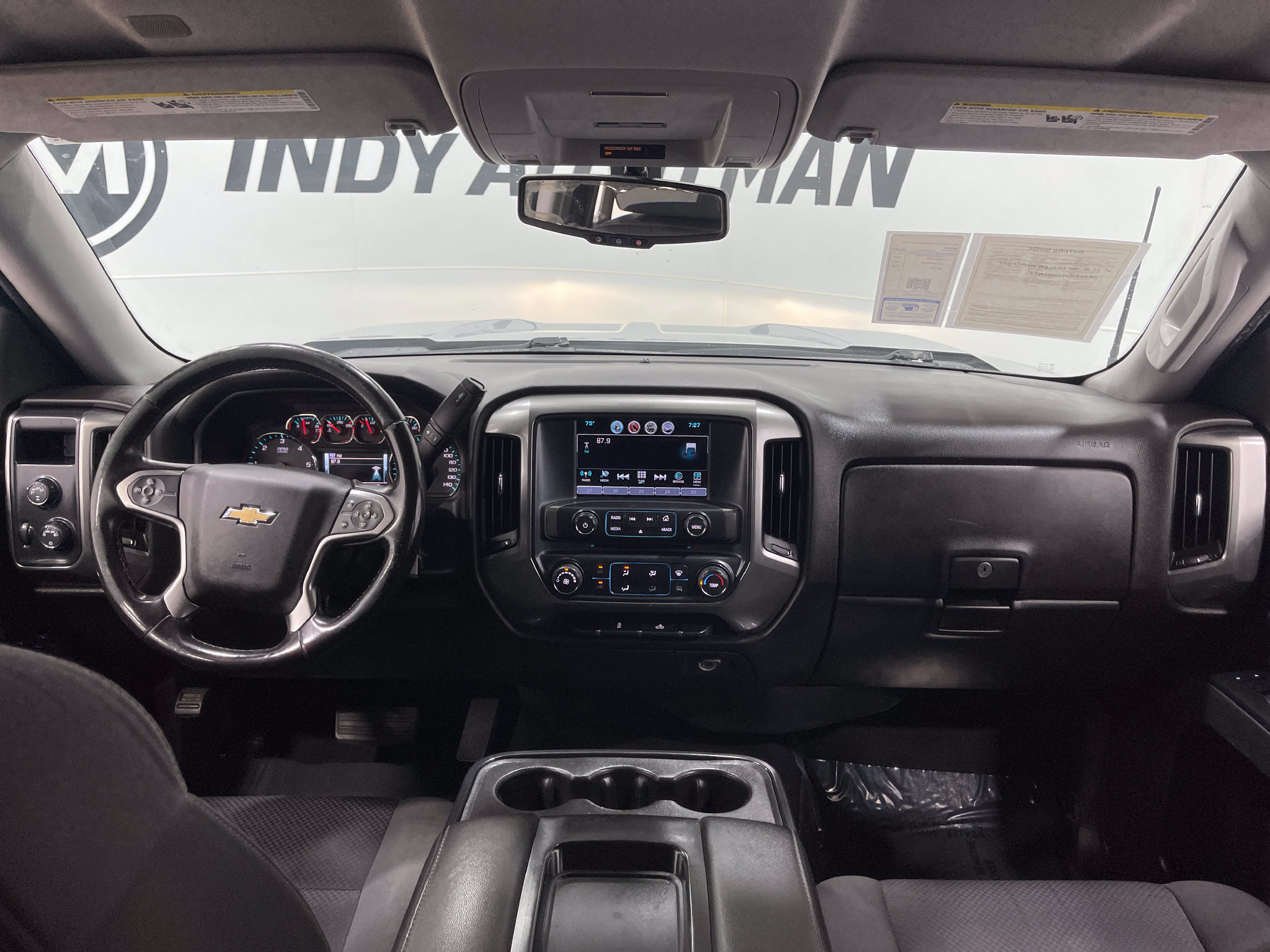 Used 2018 Chevrolet Silverado 1500 LT w/ Trailering Package AWD/4WD image 17