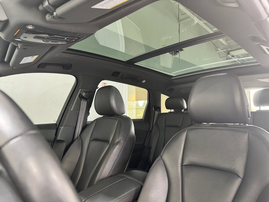 Used 2019 Audi Q7 3.0T Premium Plus w/ Premium Plus Package AWD/4WD image 23