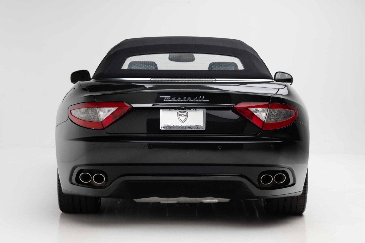 Used 2015 Maserati GranTurismo Convertible RWD image 27