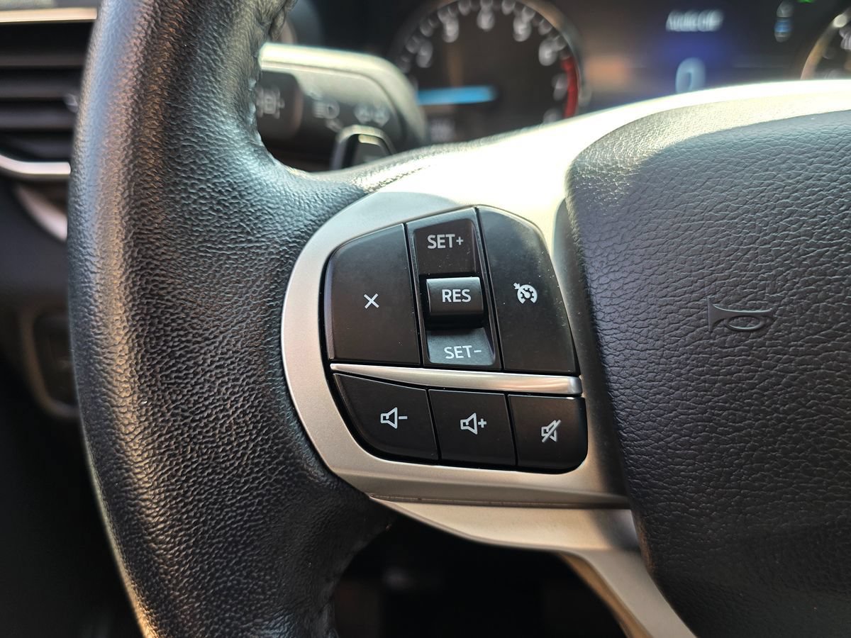 Used 2020 Ford Explorer XLT w/ Equipment Group 202A RWD image 34