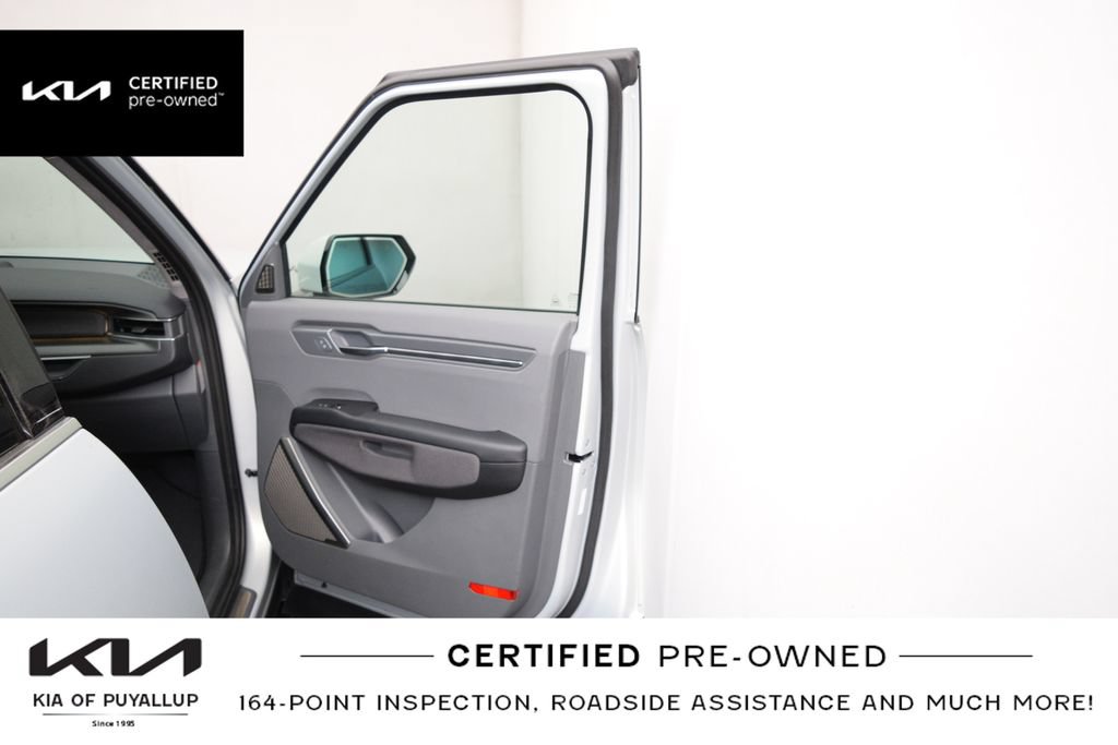 Certified 2024 Kia EV9 Land AWD/4WD image 16