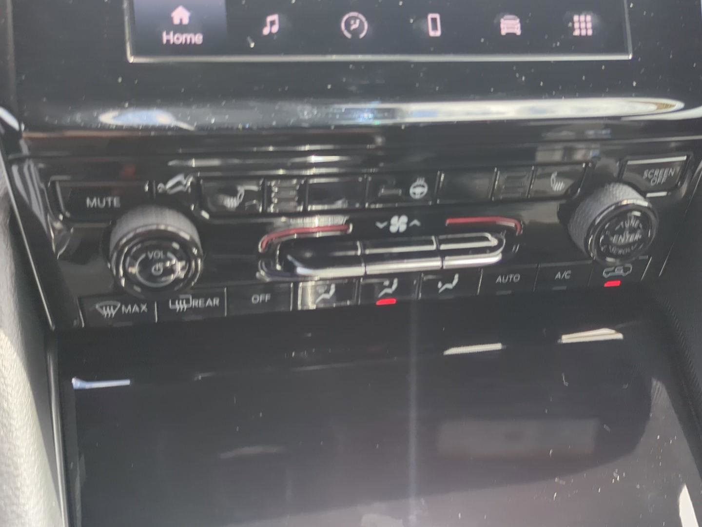 New 2025 Jeep Grand Cherokee L Altitude image 27