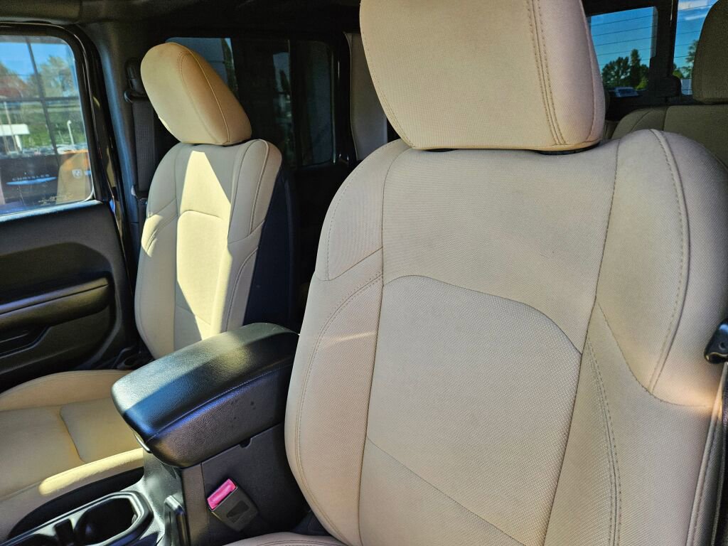 Used 2020 Jeep Gladiator Sport w/ Quick Order Package 24S image 13