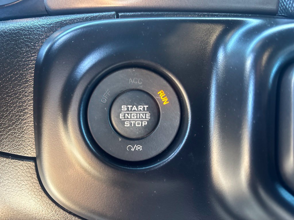Certified 2023 Jeep Wrangler Unlimited Sport w/ Sun And Sound Package AWD/4WD image 13