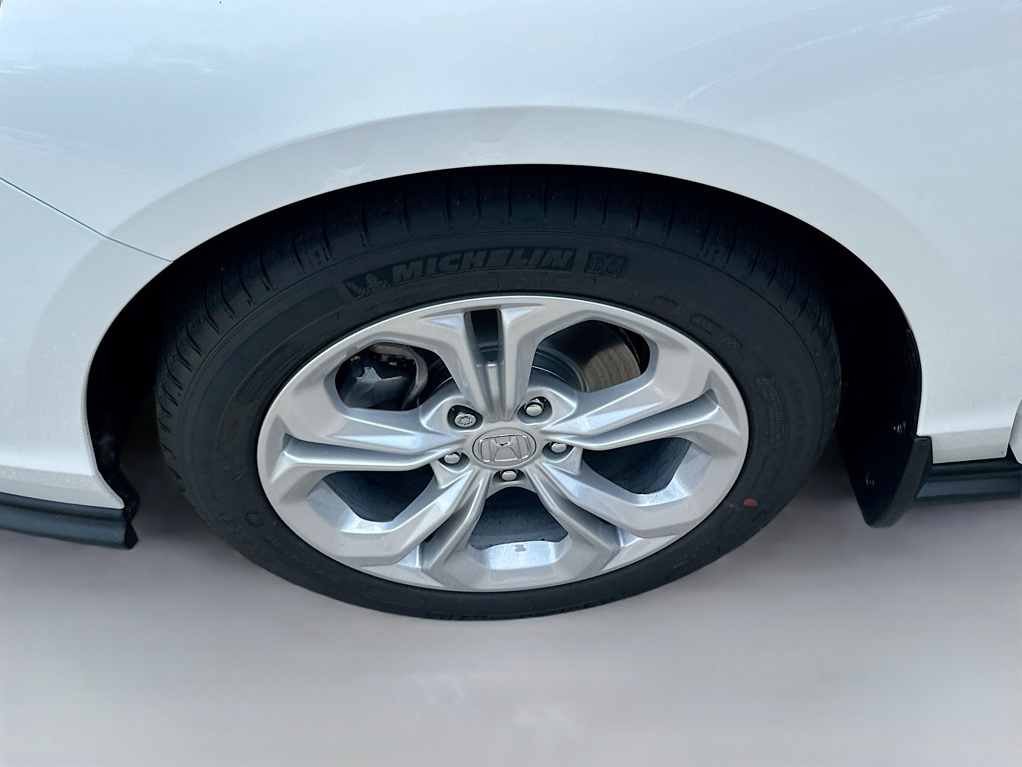 New 2025 Honda Accord LX image 24