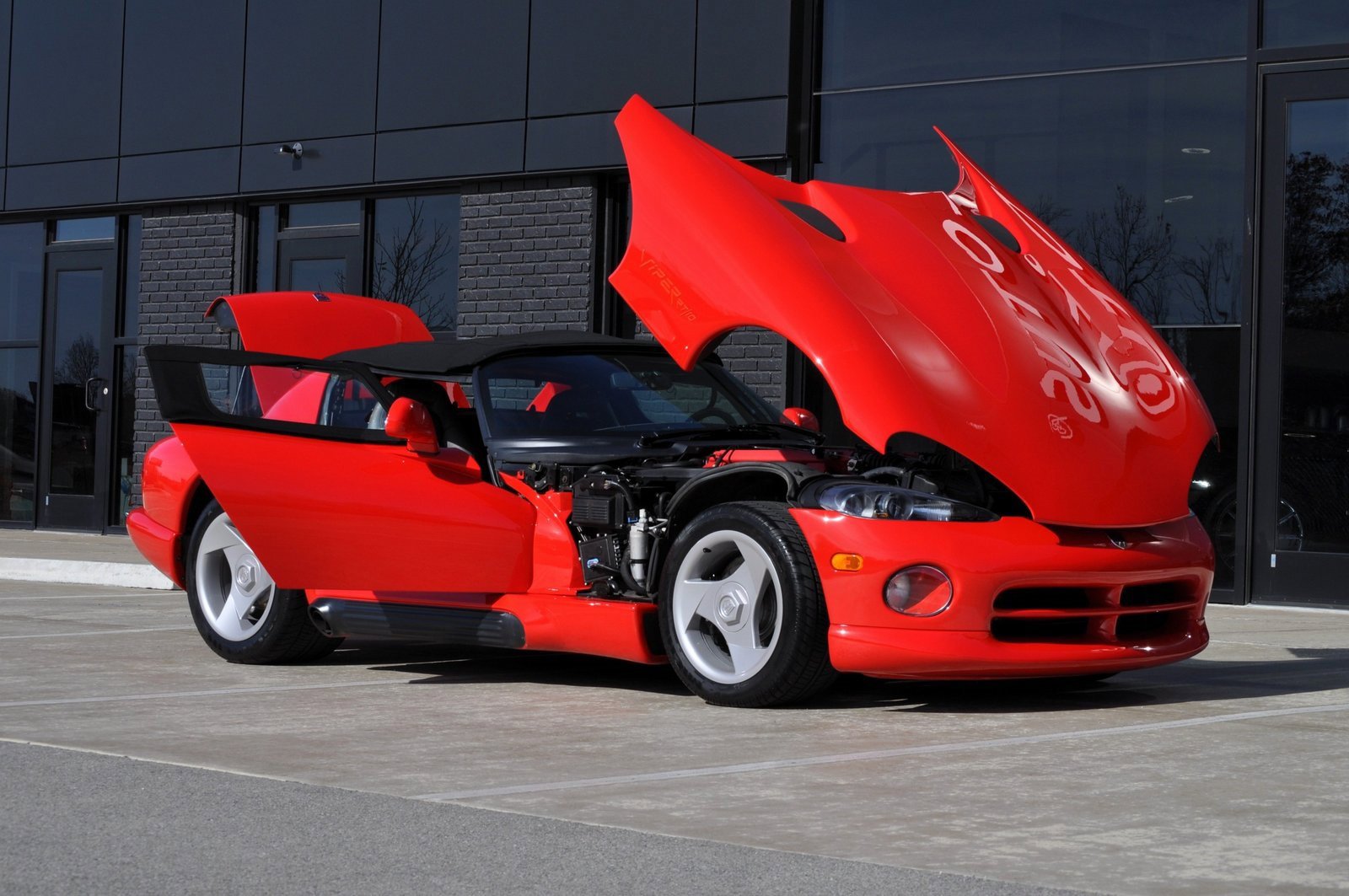 Used 1994 Dodge Viper RT/10 image 24