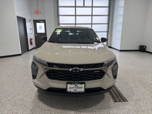 New 2026 Chevrolet Trax RS image 4