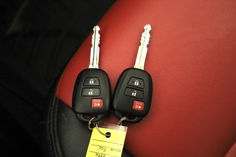 Used 2018 Toyota Prius C Two image 40