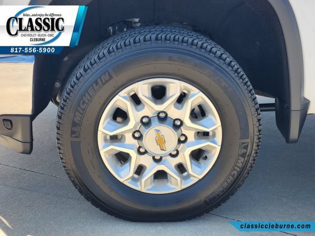 Used 2023 Chevrolet Silverado 2500 LTZ AWD/4WD image 13