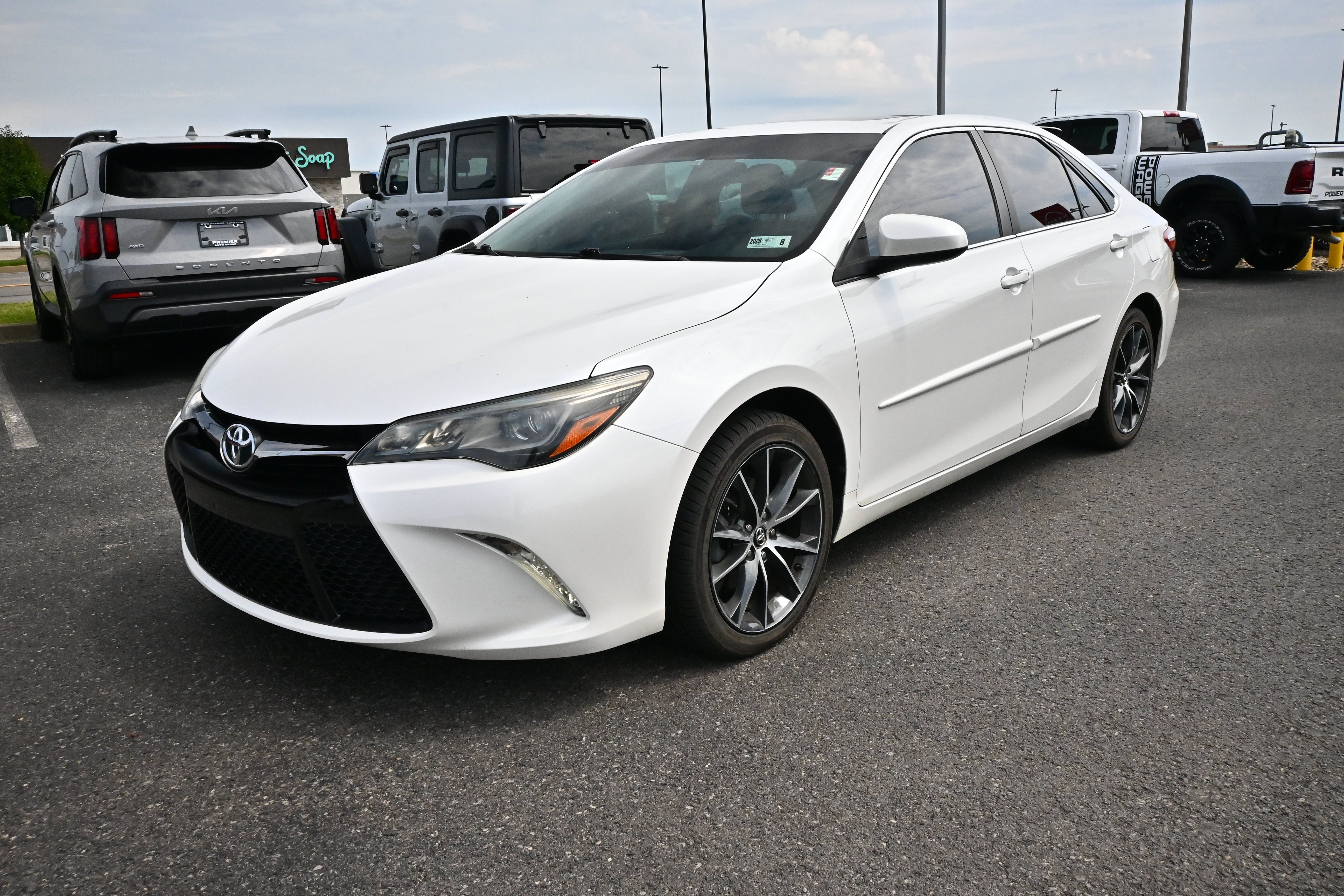 Used 2017 Toyota Camry XSE w/ Protection Package (Q2) FWD image 4