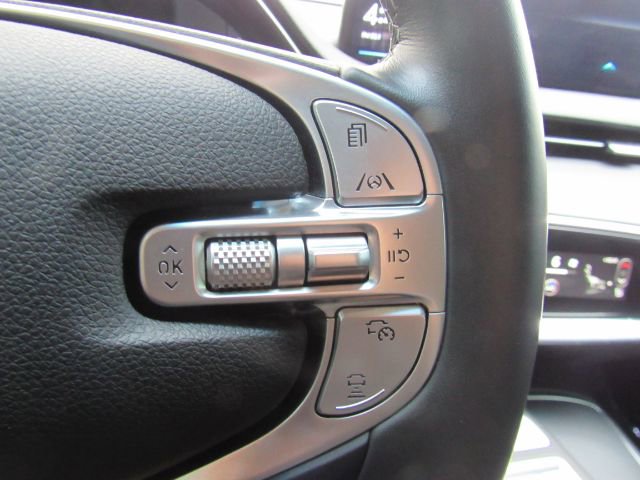 Used 2022 Genesis GV70 2.5T image 39