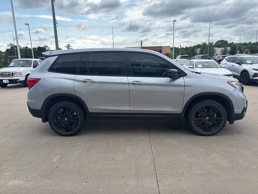 Used 2021 Honda Passport Sport image 4