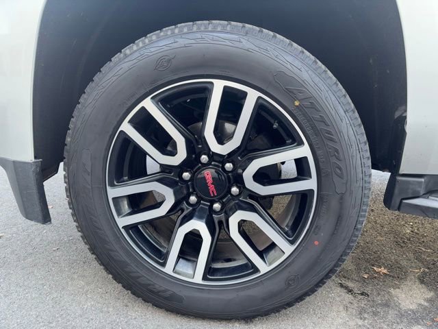 Used 2020 Chevrolet Tahoe LT image 33