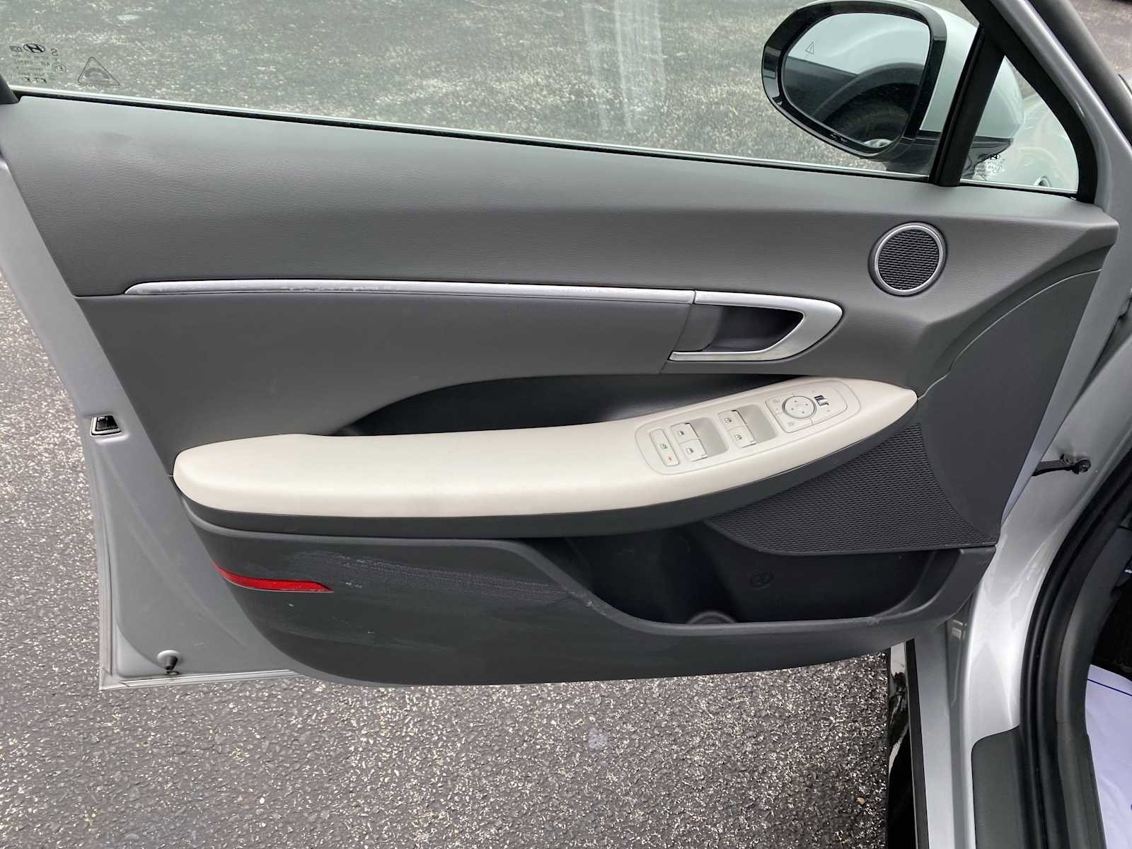 Used 2025 Hyundai Sonata SEL image 28