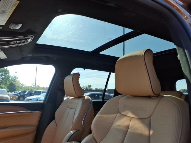 New 2027 Jeep Grand Cherokee Summit AWD/4WD image 25