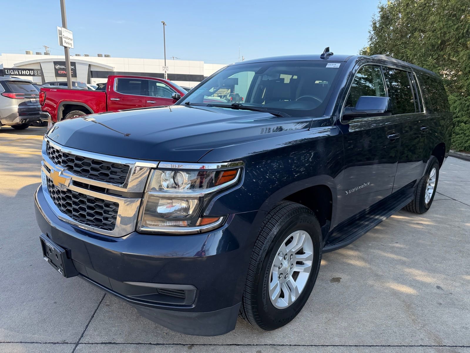 Used 2019 Chevrolet Suburban LS image 7