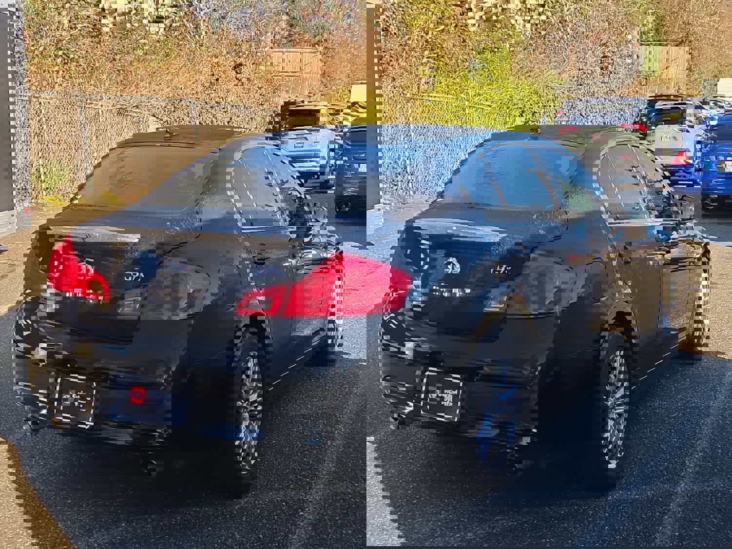 Used 2013 INFINITI G37 x w/ Premium Pkg image 3