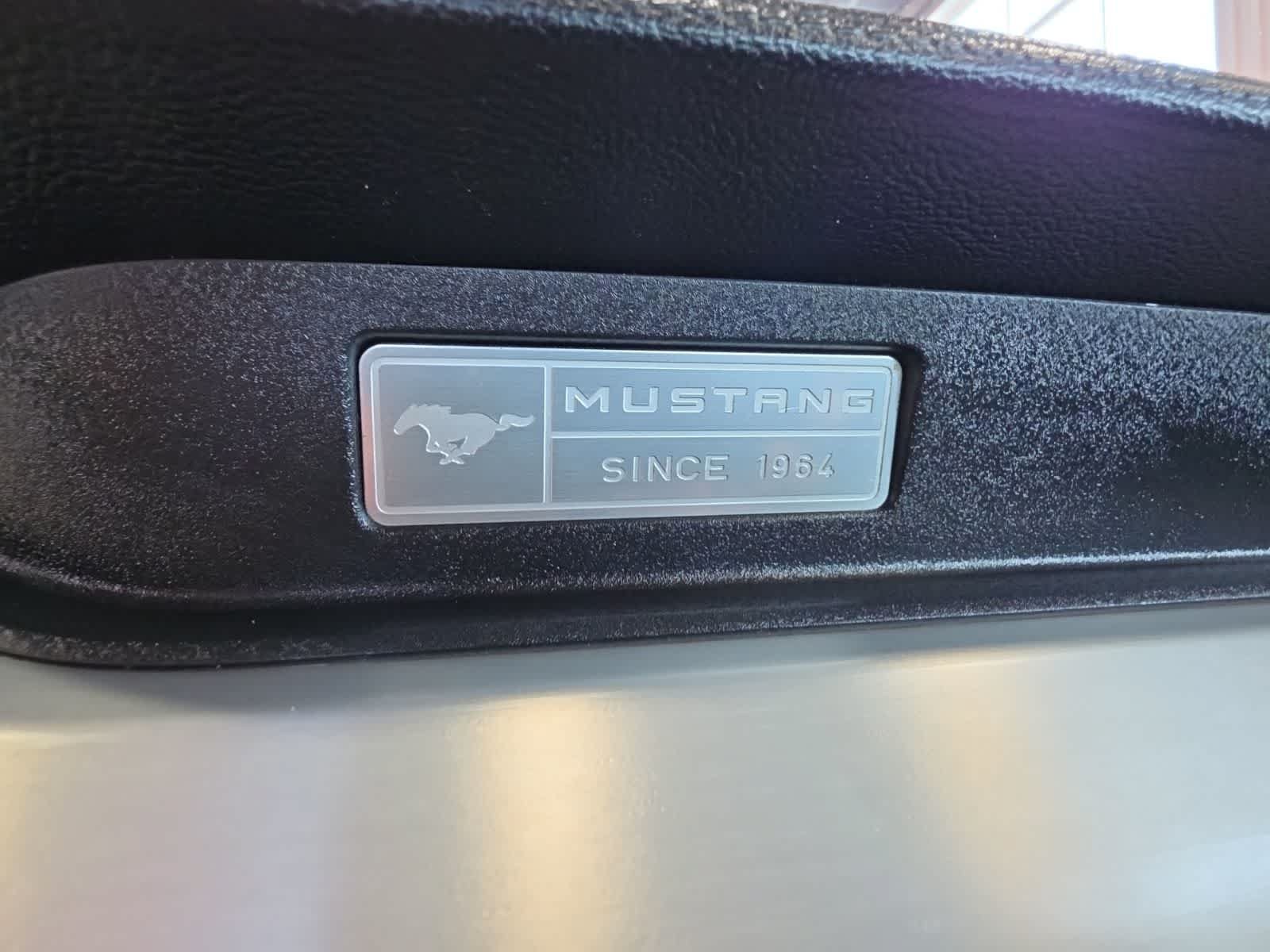 Used 2017 Ford Mustang Premium RWD image 26