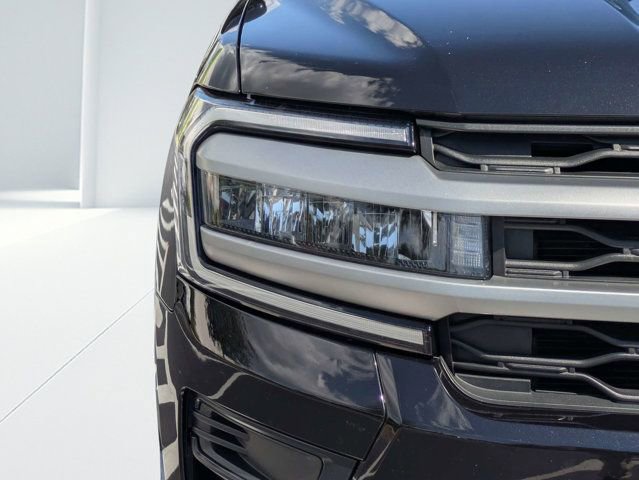 Used 2024 Ford Expedition Max XLT AWD/4WD image 9