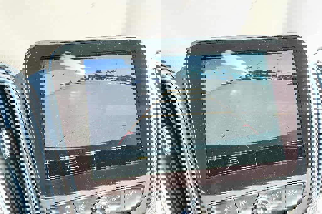 Used 2021 Chevrolet Malibu LT image 26