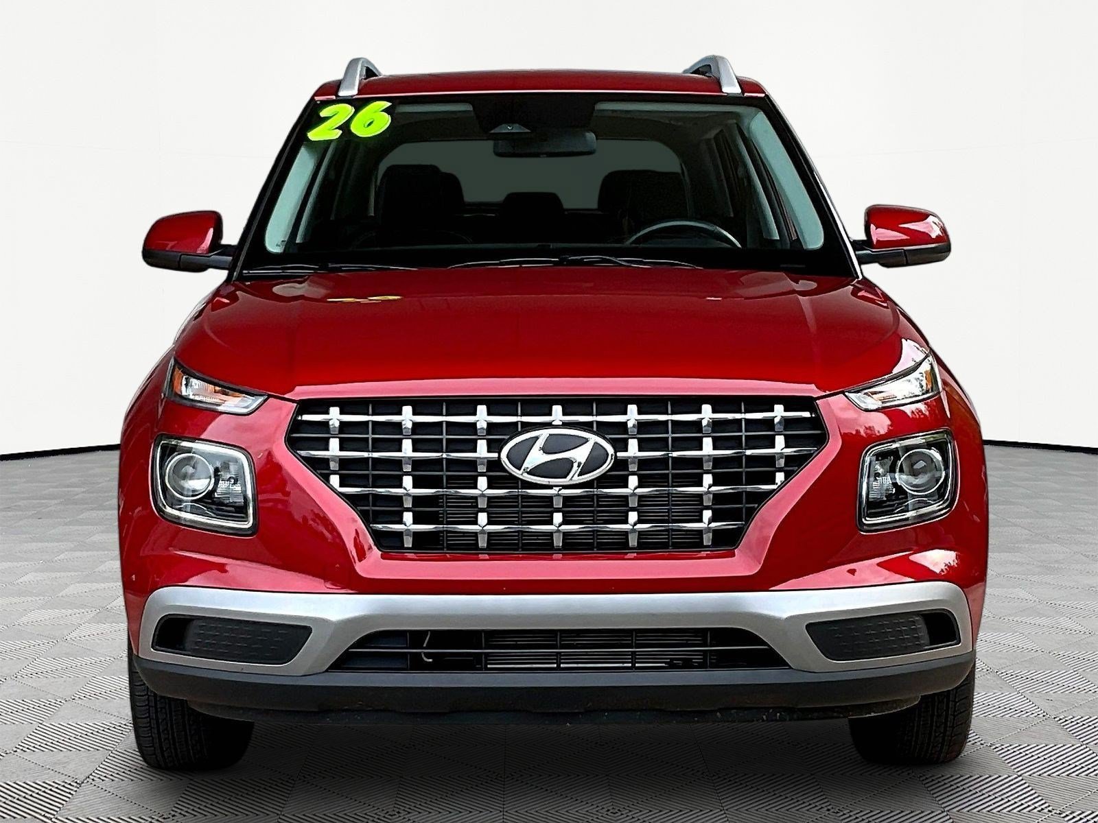 Used 2026 Hyundai Venue SEL FWD image 2