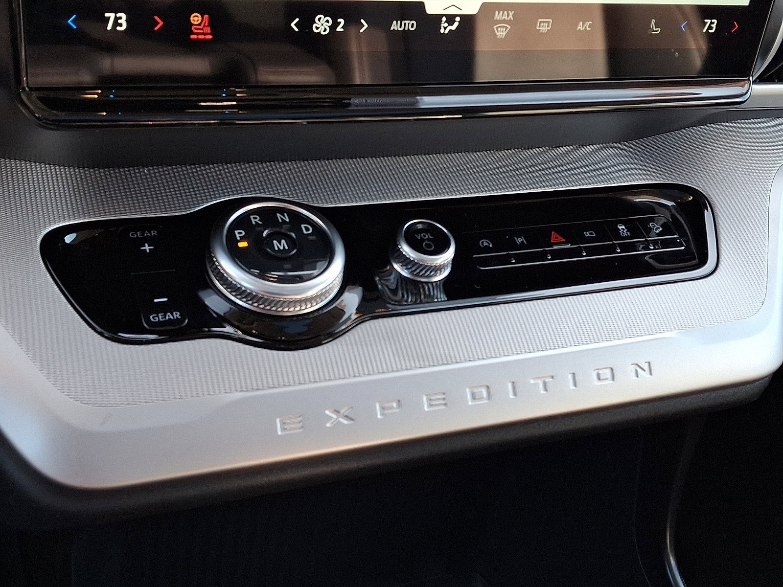 Certified 2025 Ford Expedition Active image 19