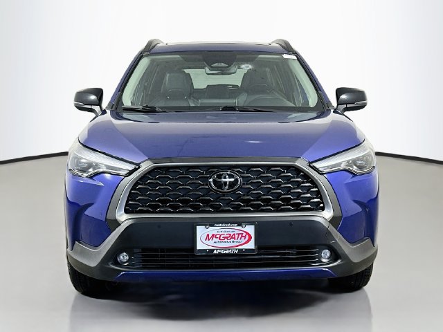 Used 2025 Toyota Corolla Cross XLE w/ Convenience Package AWD/4WD image 17