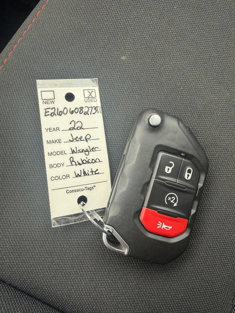 Used 2022 Jeep Wrangler Unlimited Rubicon w/ Cold Weather Group AWD/4WD image 28