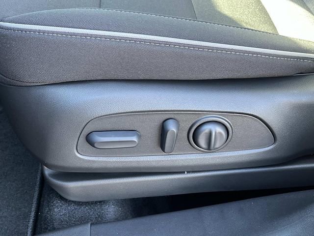 New 2026 Chevrolet TrailBlazer LT w/ Convenience Package FWD image 25