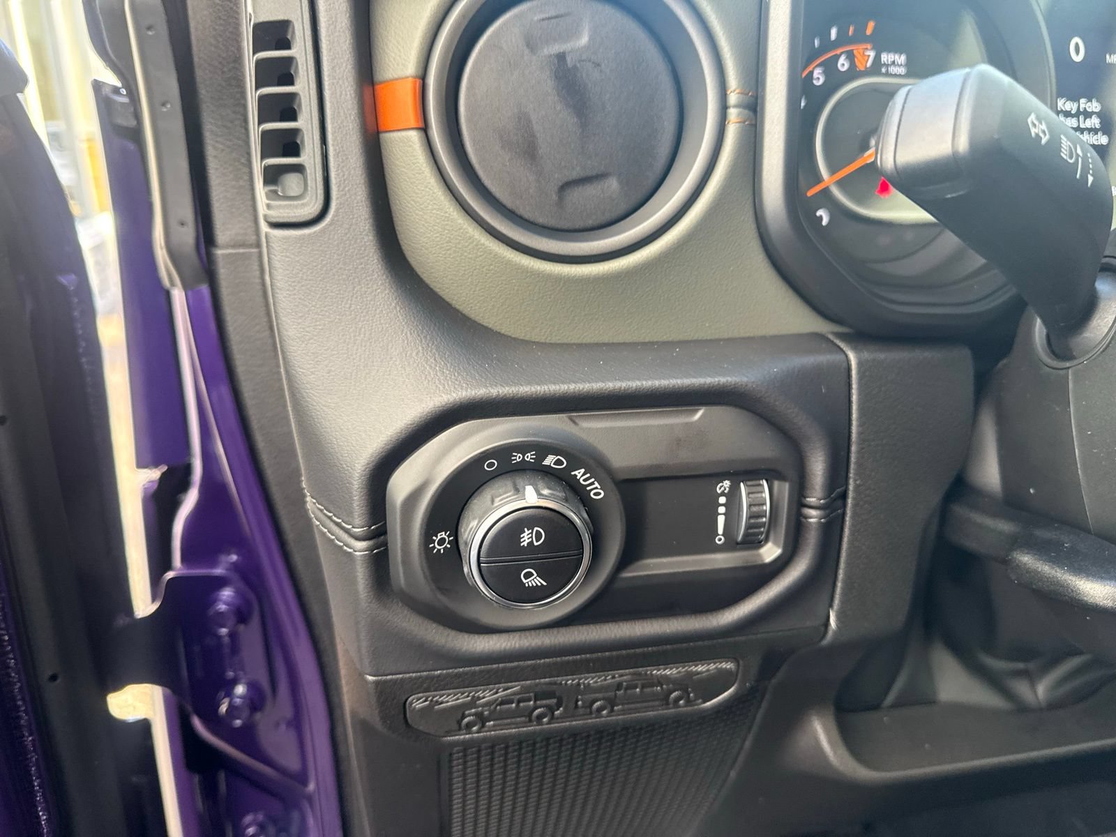 New 2026 Jeep Gladiator Mojave w/ Safety Group AWD/4WD image 18