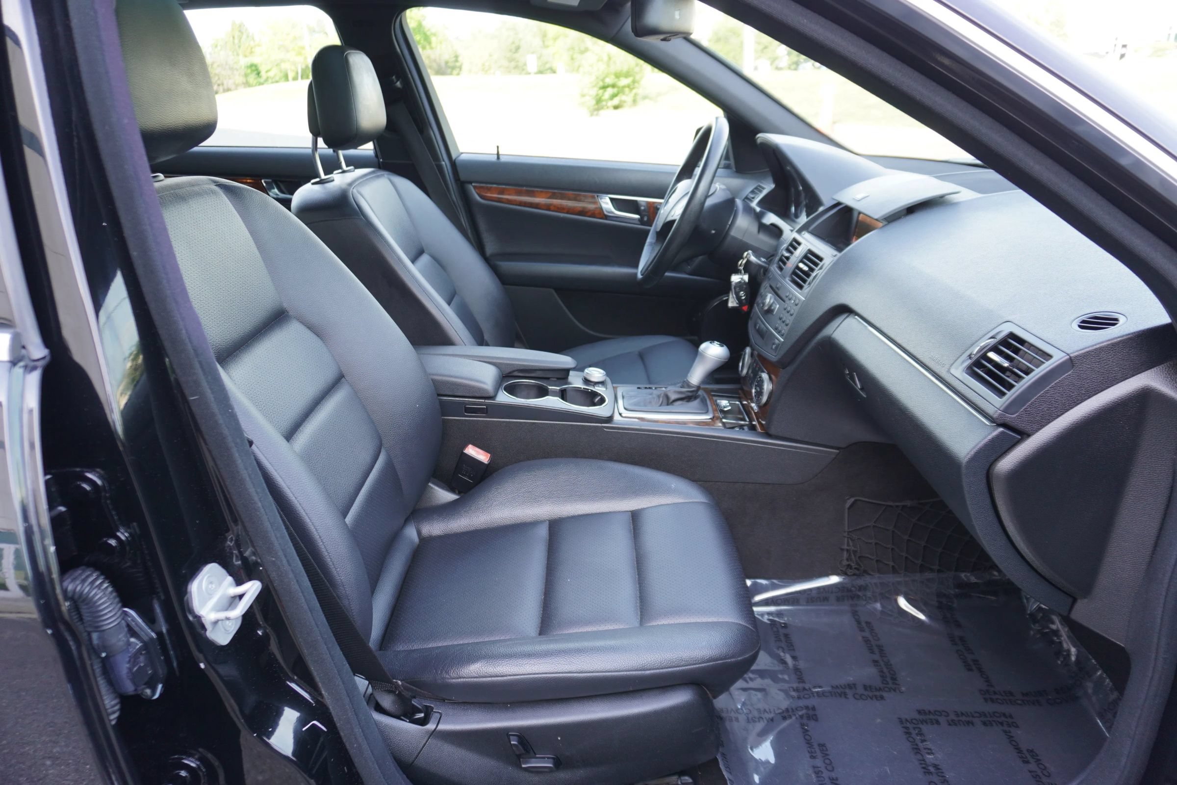 Used 2011 Mercedes-Benz C 300 Sedan image 10