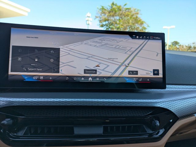 New 2026 BMW 330i Sedan w/ M Sport Package RWD image 23