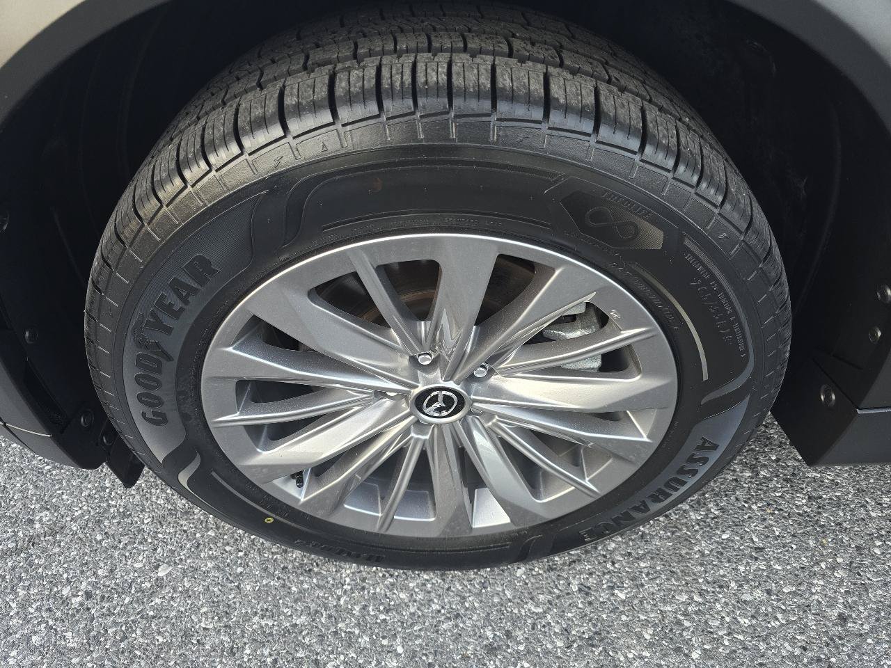 Used 2025 MAZDA CX-90 3.3 Turbo w/ Preferred Package AWD/4WD image 33