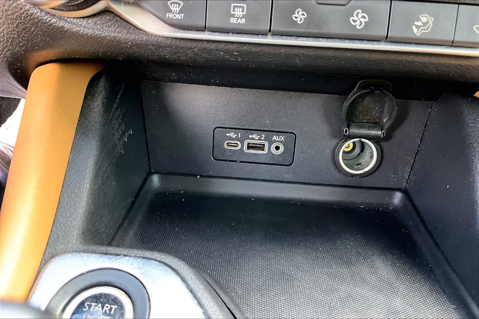 Used 2020 Nissan Sentra SV w/ SV Premium Package FWD image 32