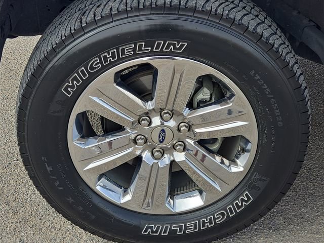 Used 2019 Ford F150 XLT w/ Equipment Group 302A Luxury AWD/4WD image 8