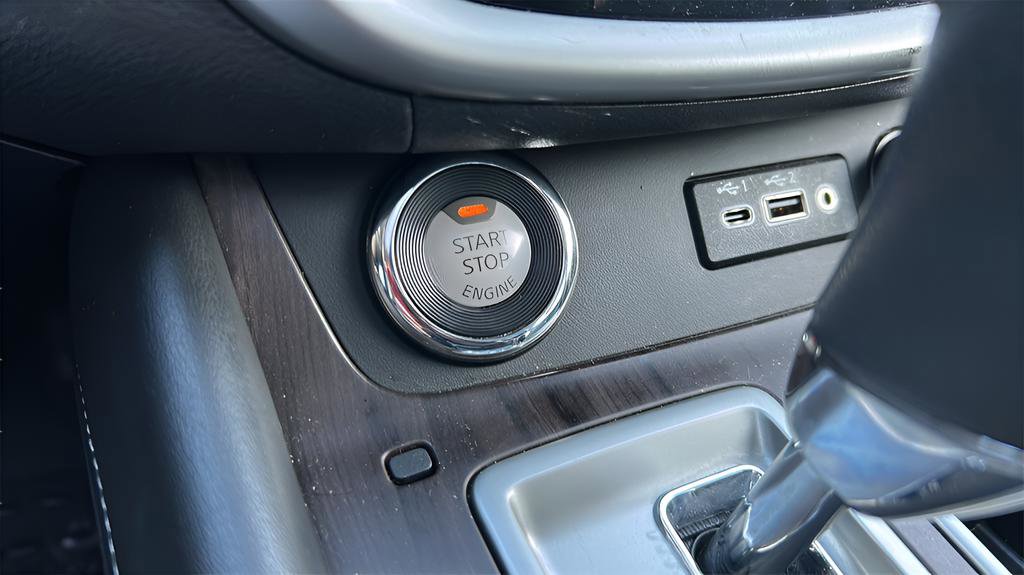 Used 2019 Nissan Murano Platinum w/ Cargo Package FWD image 25