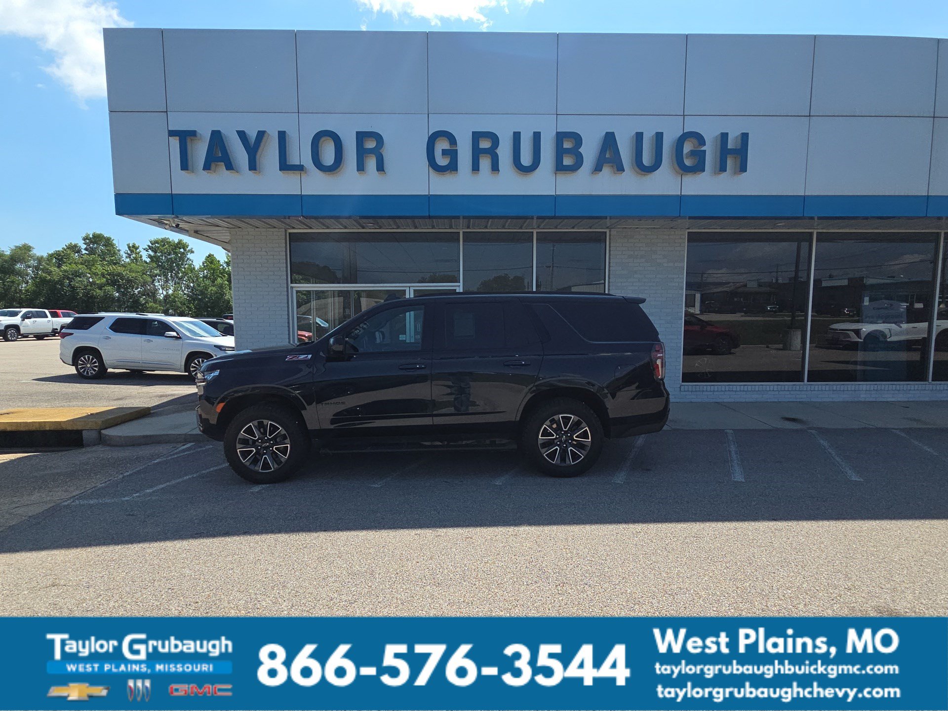 Used 2023 Chevrolet Tahoe Z71 AWD/4WD image 1