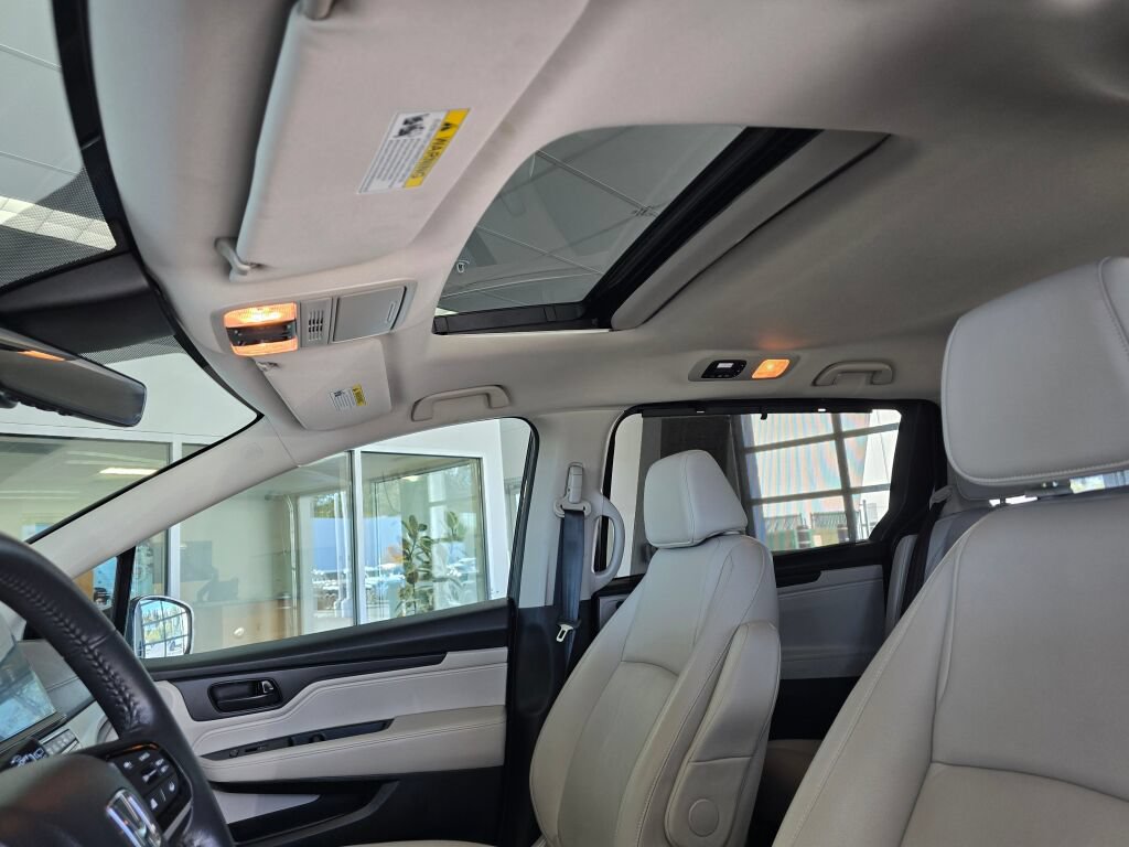 Used 2025 Honda Odyssey EX-L image 18