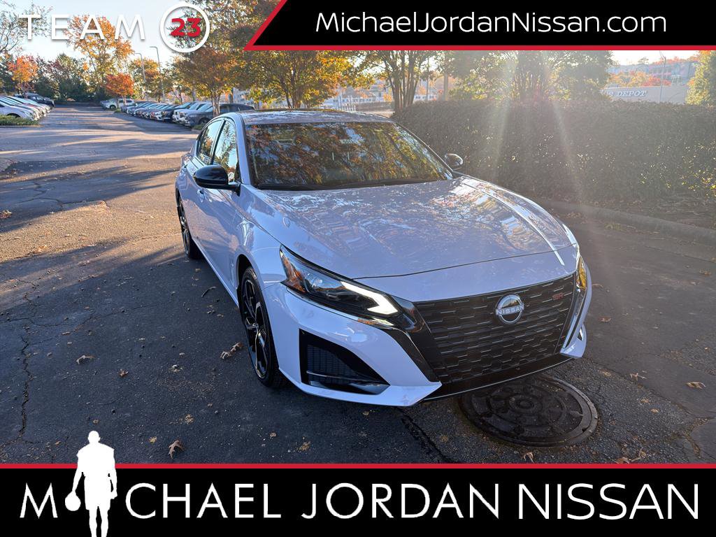 New 2025 Nissan Altima 2.5 SR w/ SR Premium Package