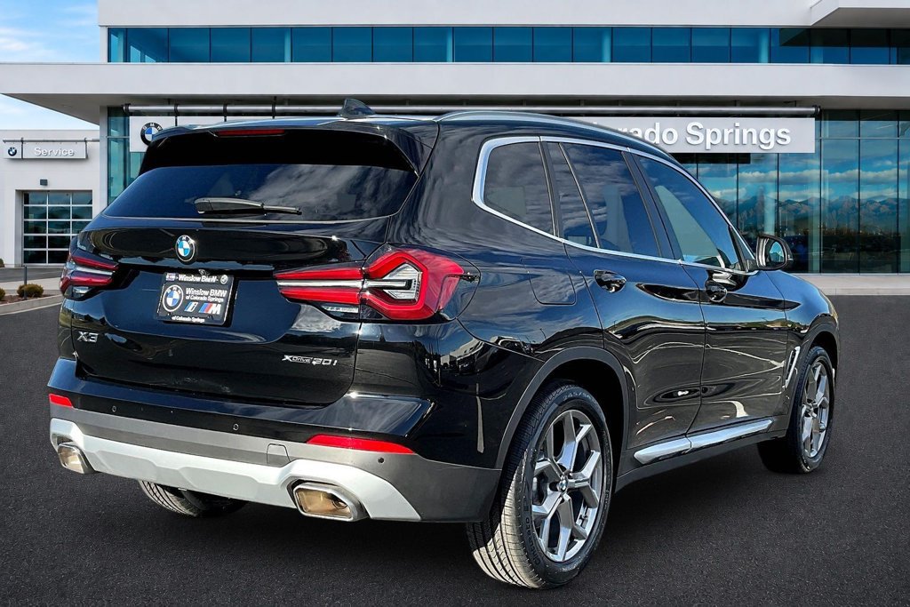 Used 2024 BMW X3 xDrive30i w/ Premium Package AWD/4WD image 6