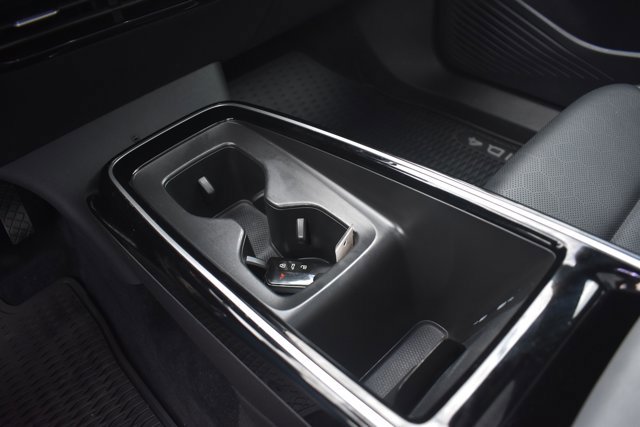 Used 2023 Volkswagen ID.4 Pro S image 28