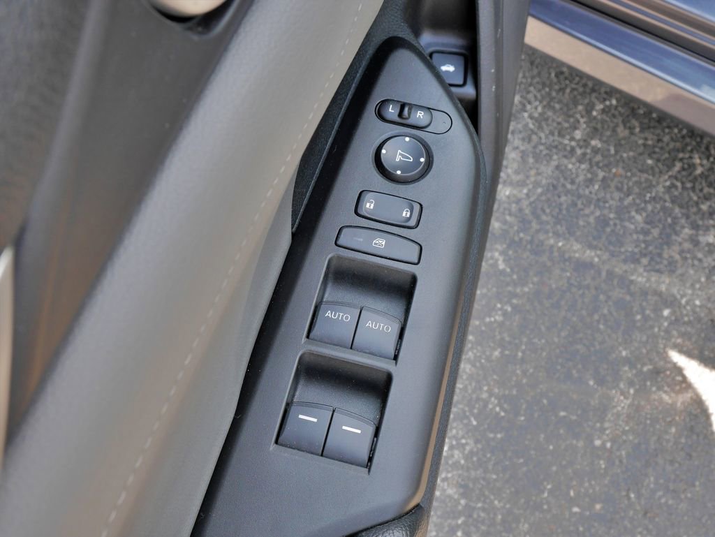 Used 2018 Honda Civic EX-L image 20