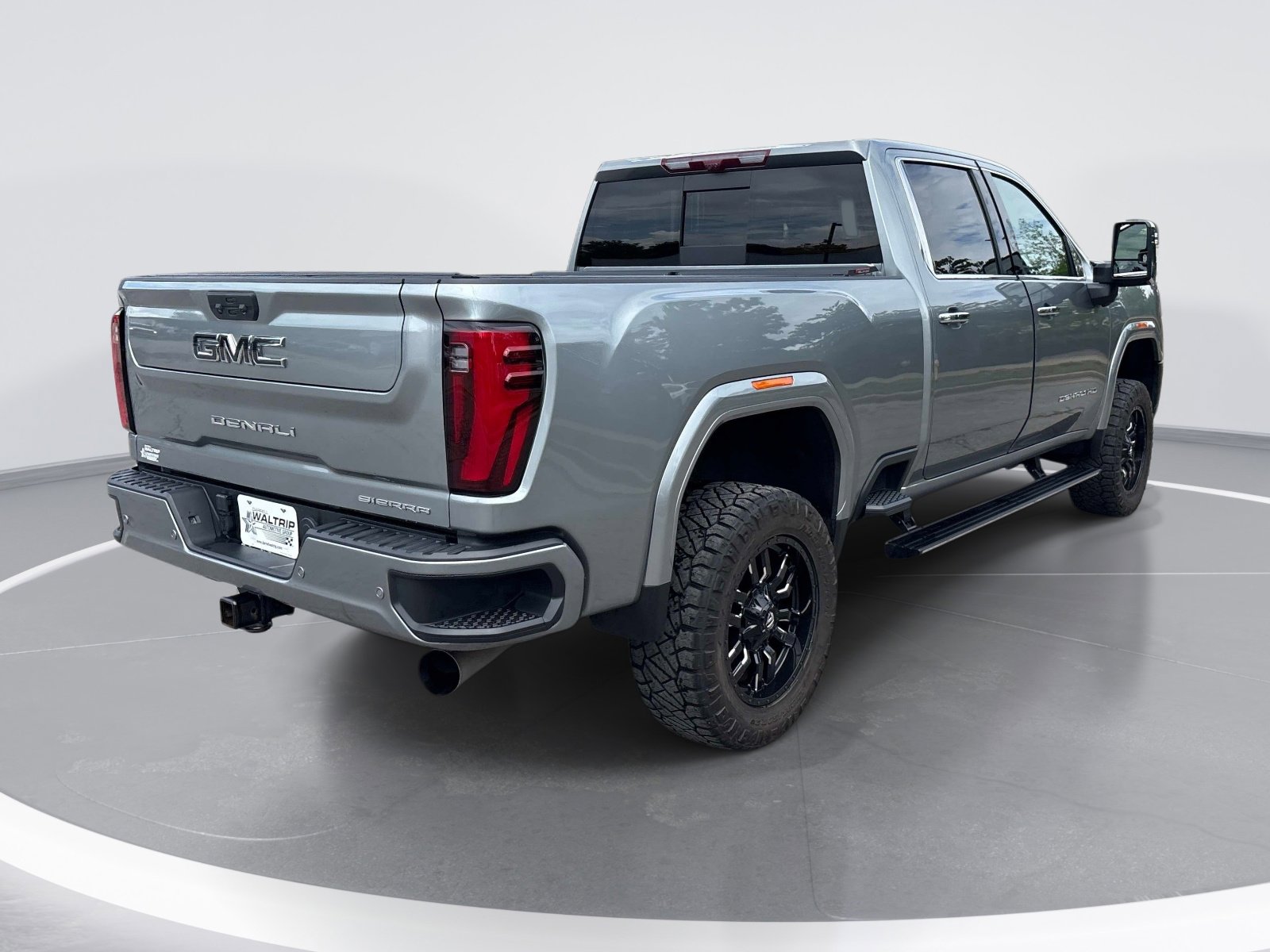 Certified 2024 GMC Sierra 2500 Denali Ultimate AWD/4WD image 8