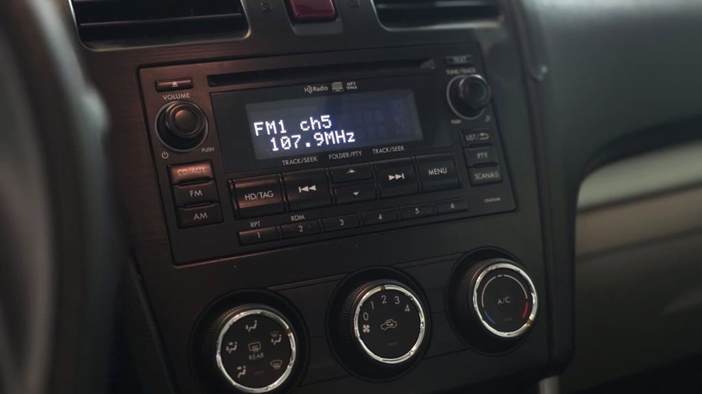 Used 2015 Subaru Forester 2.5i Premium w/ All-Weather Package image 20