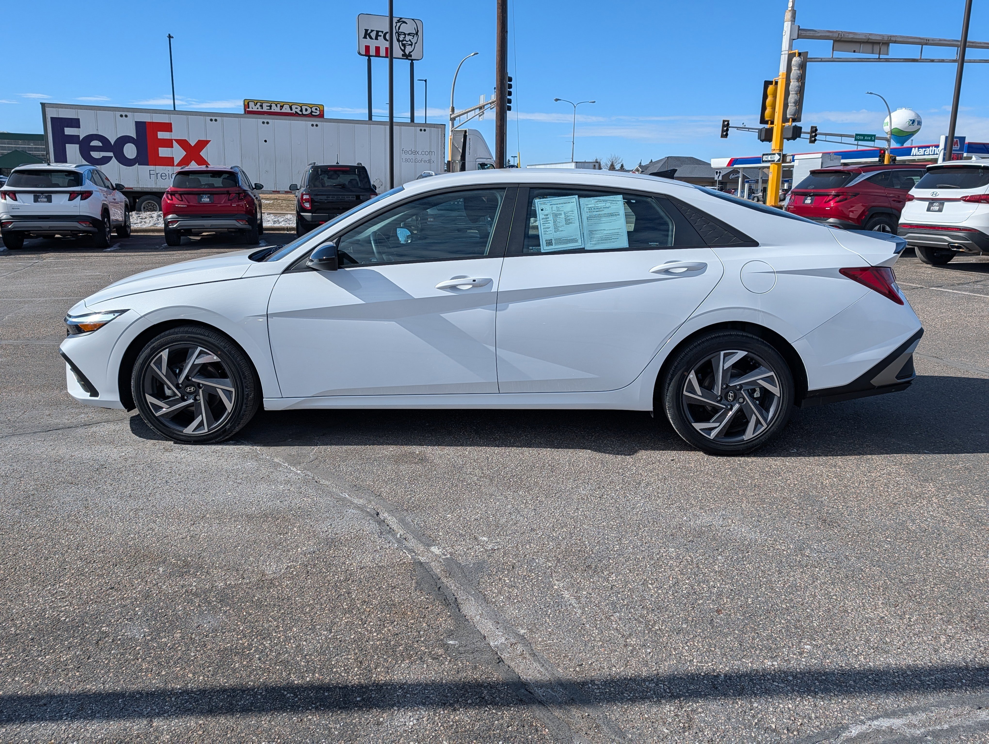 Certified 2025 Hyundai Elantra SEL FWD image 2