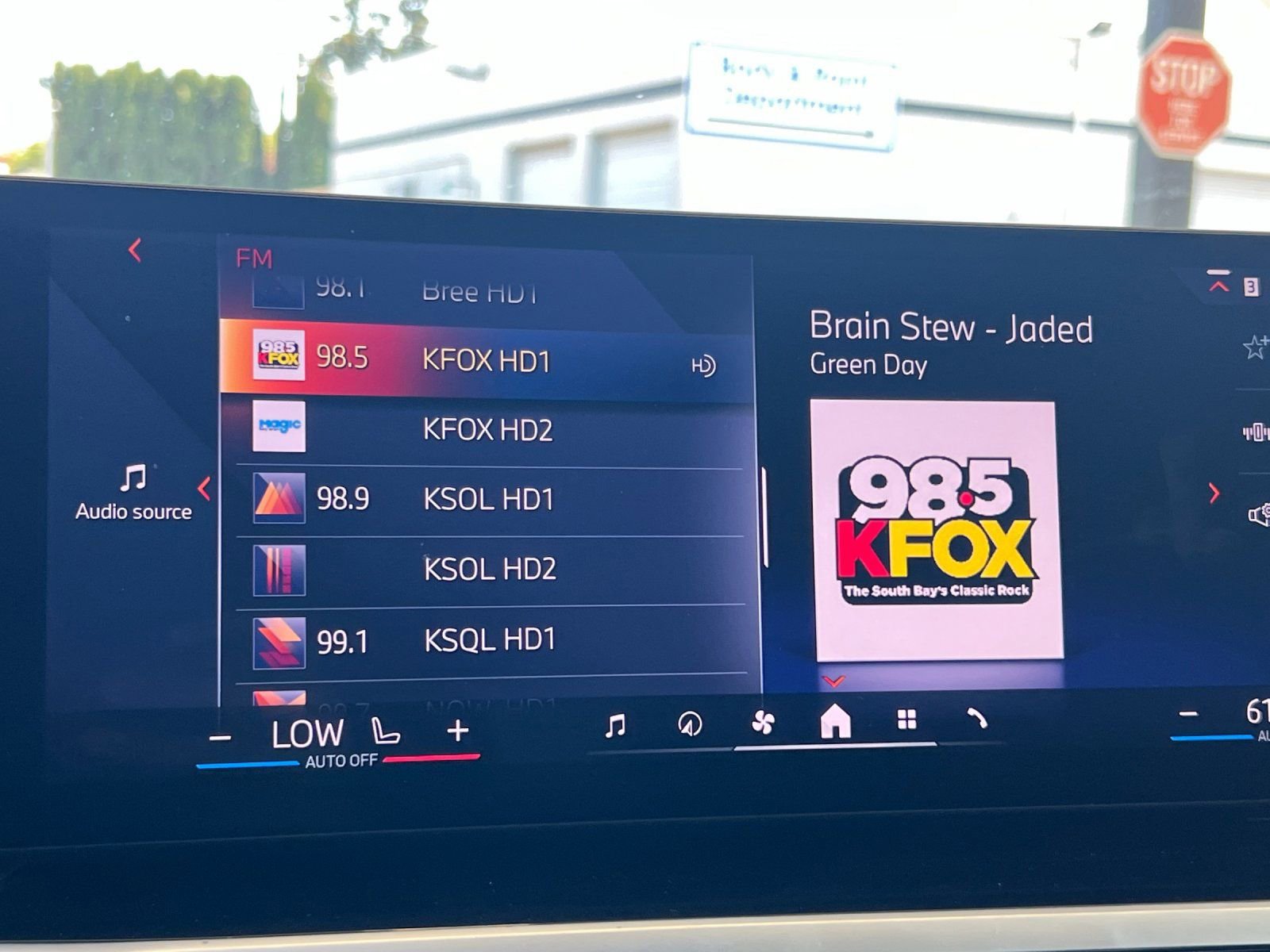 Used 2024 BMW i4 eDrive35 w/ Premium Package image 17