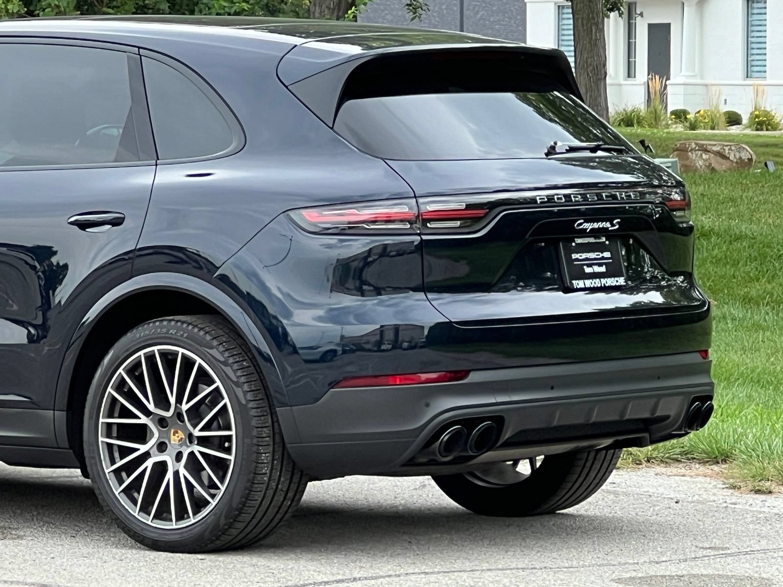 Used 2019 Porsche Cayenne S AWD/4WD image 10