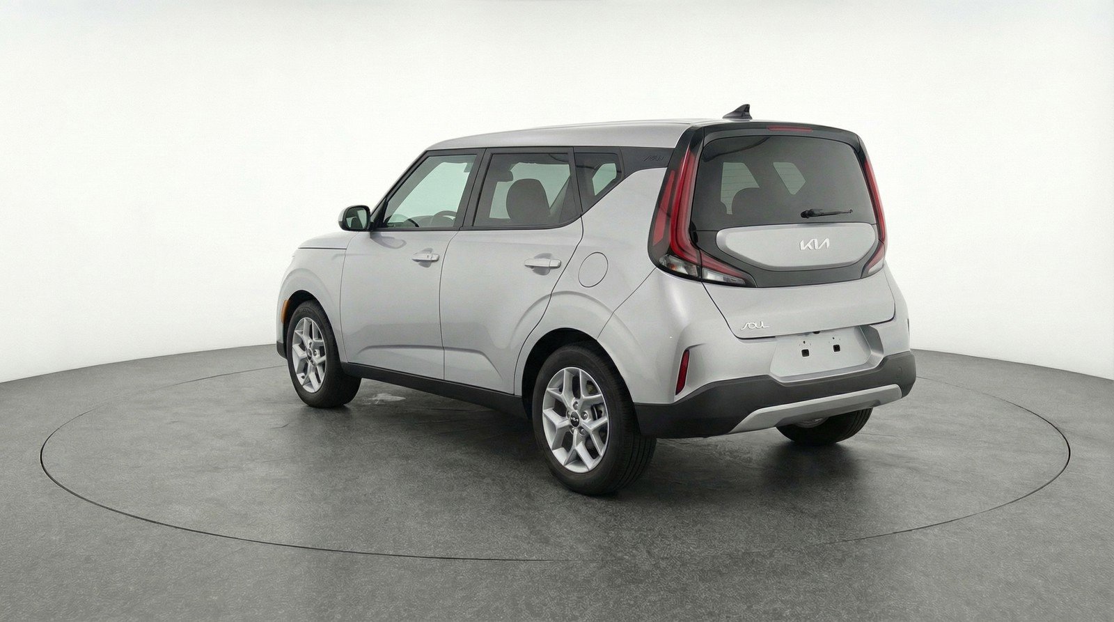 Used 2025 Kia Soul LX w/ LX Technology Package FWD image 6