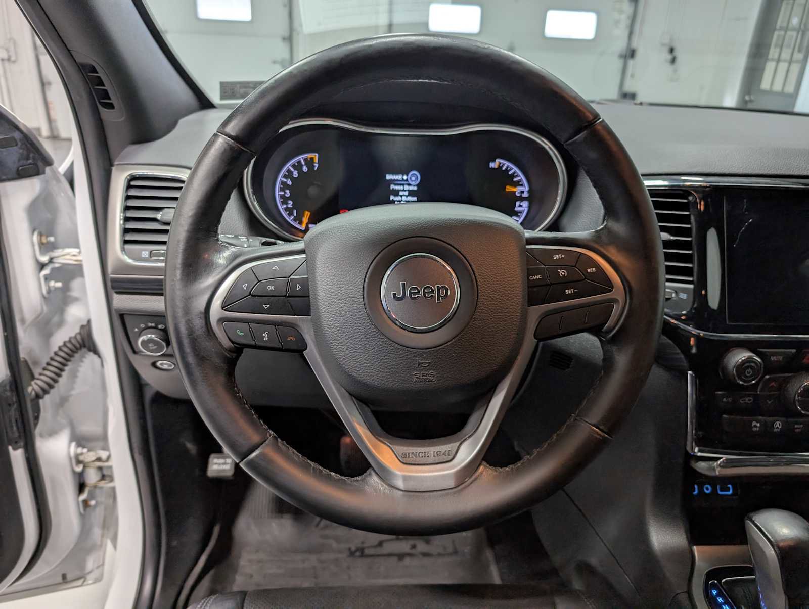 Used 2020 Jeep Grand Cherokee Laredo w/ Laredo X Package image 35